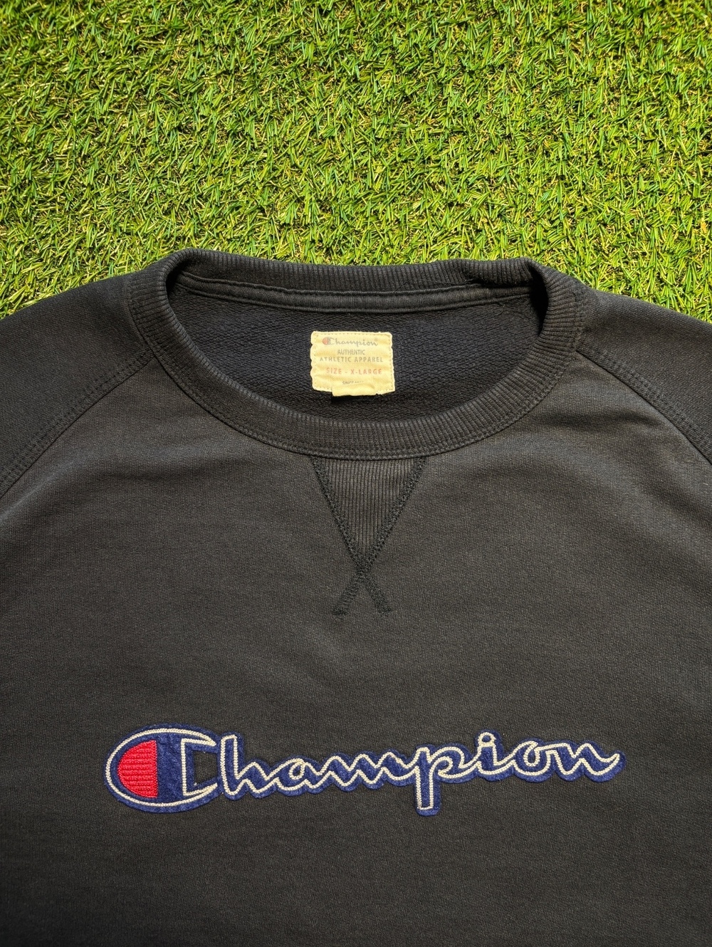 2000s champion crewneck
